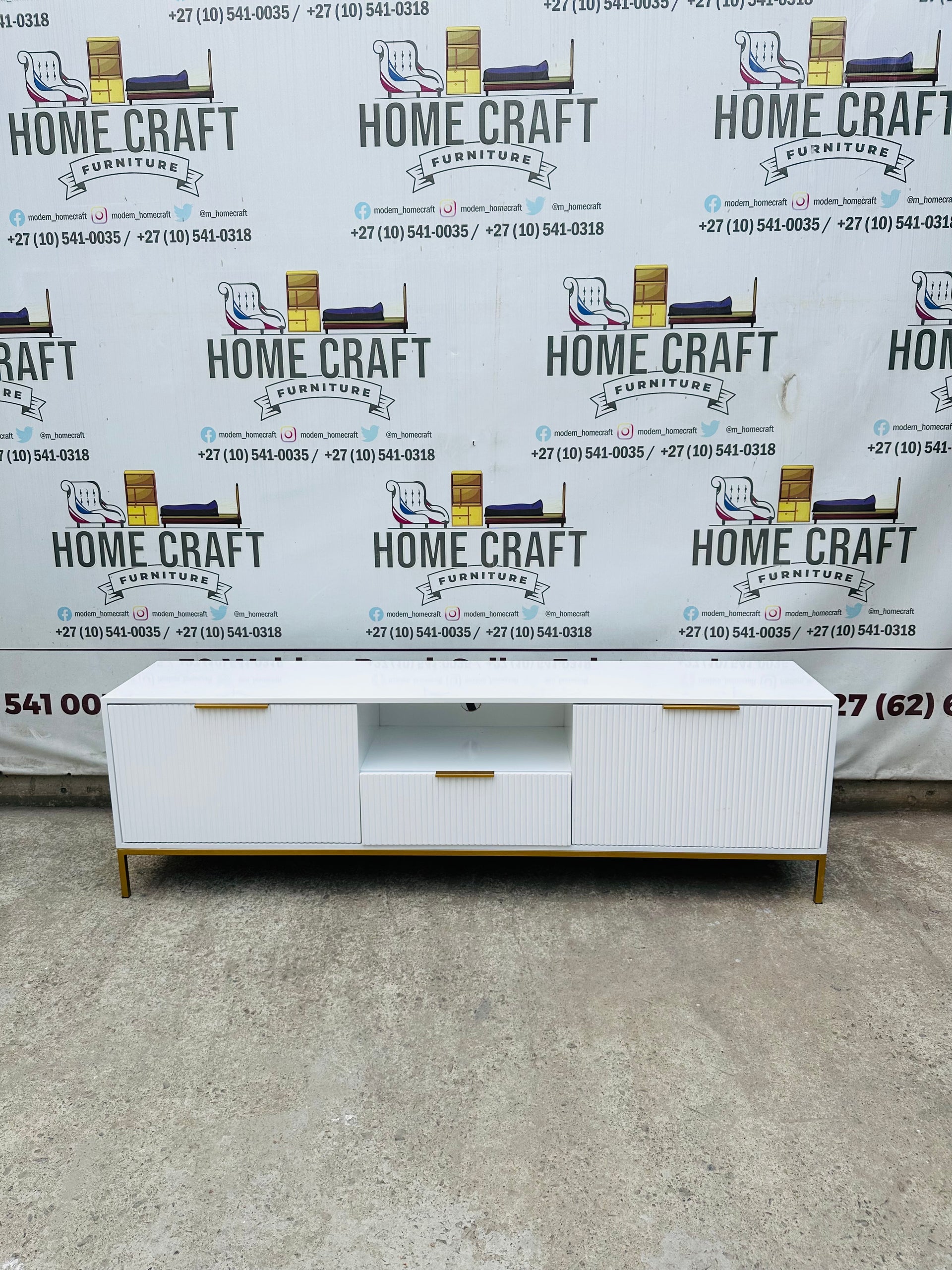 3 Drawer Tv Stand
