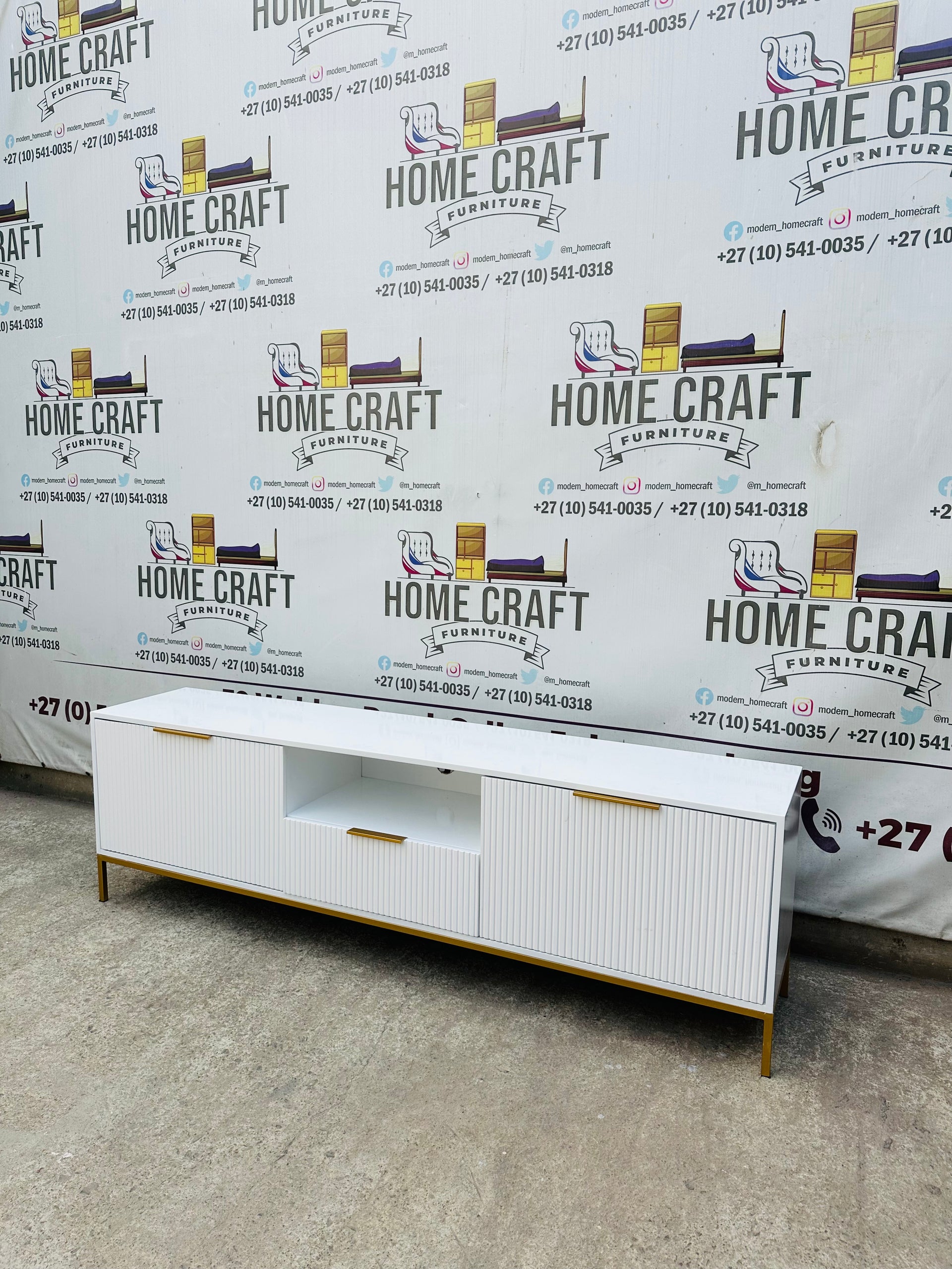 3 Drawer Tv Stand