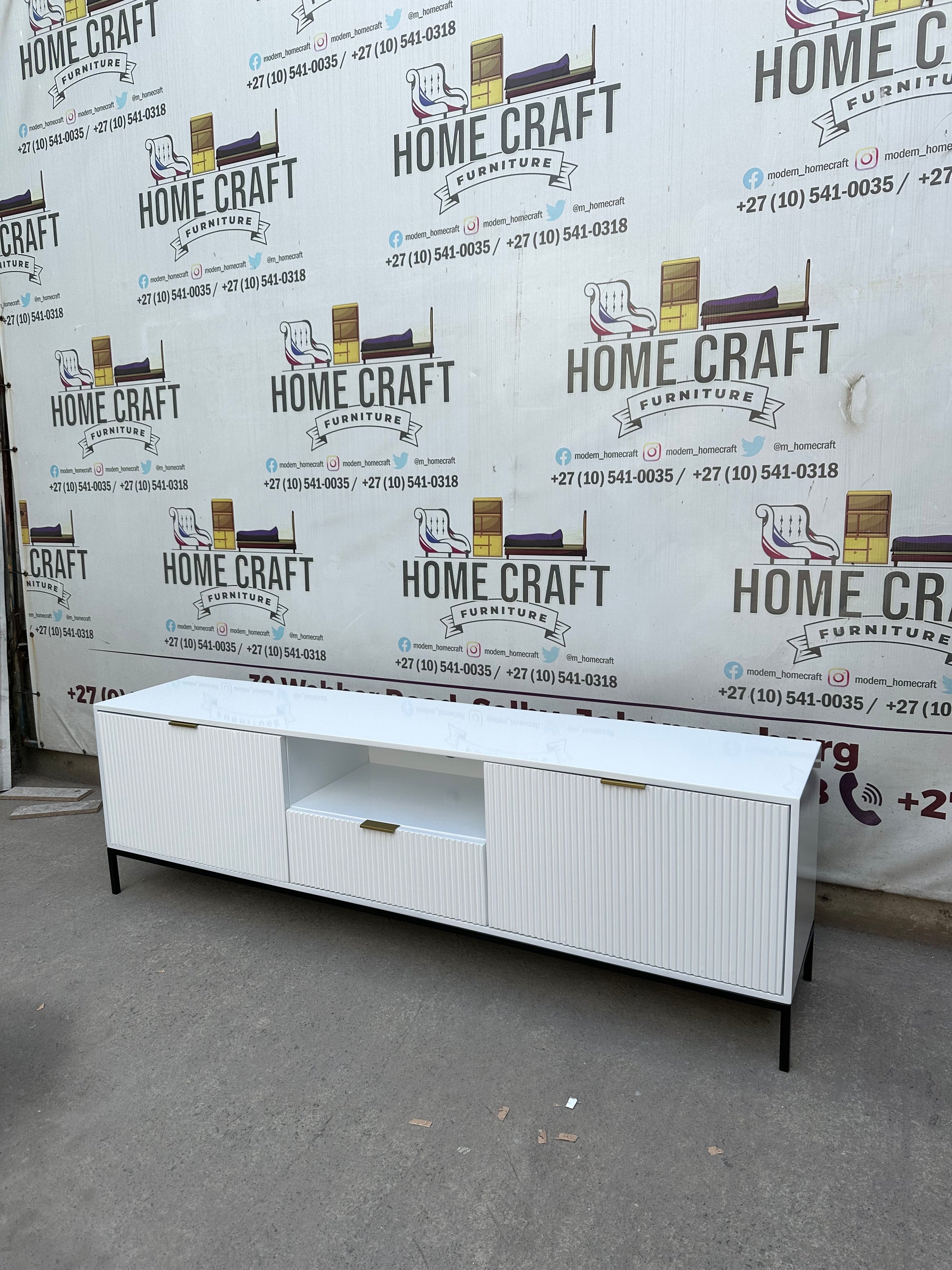 3 Drawer Tv Stand