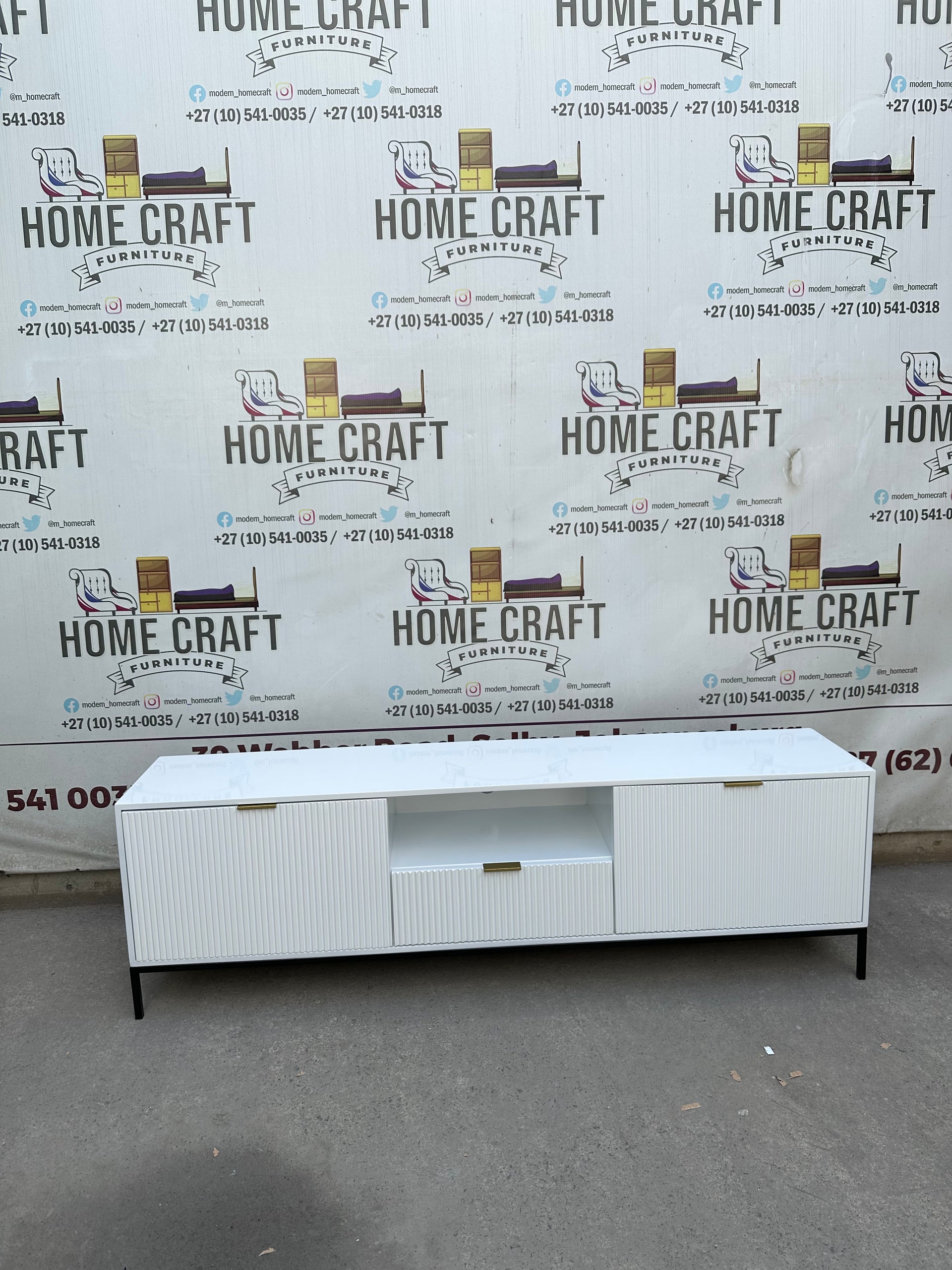 3 Drawer Tv Stand