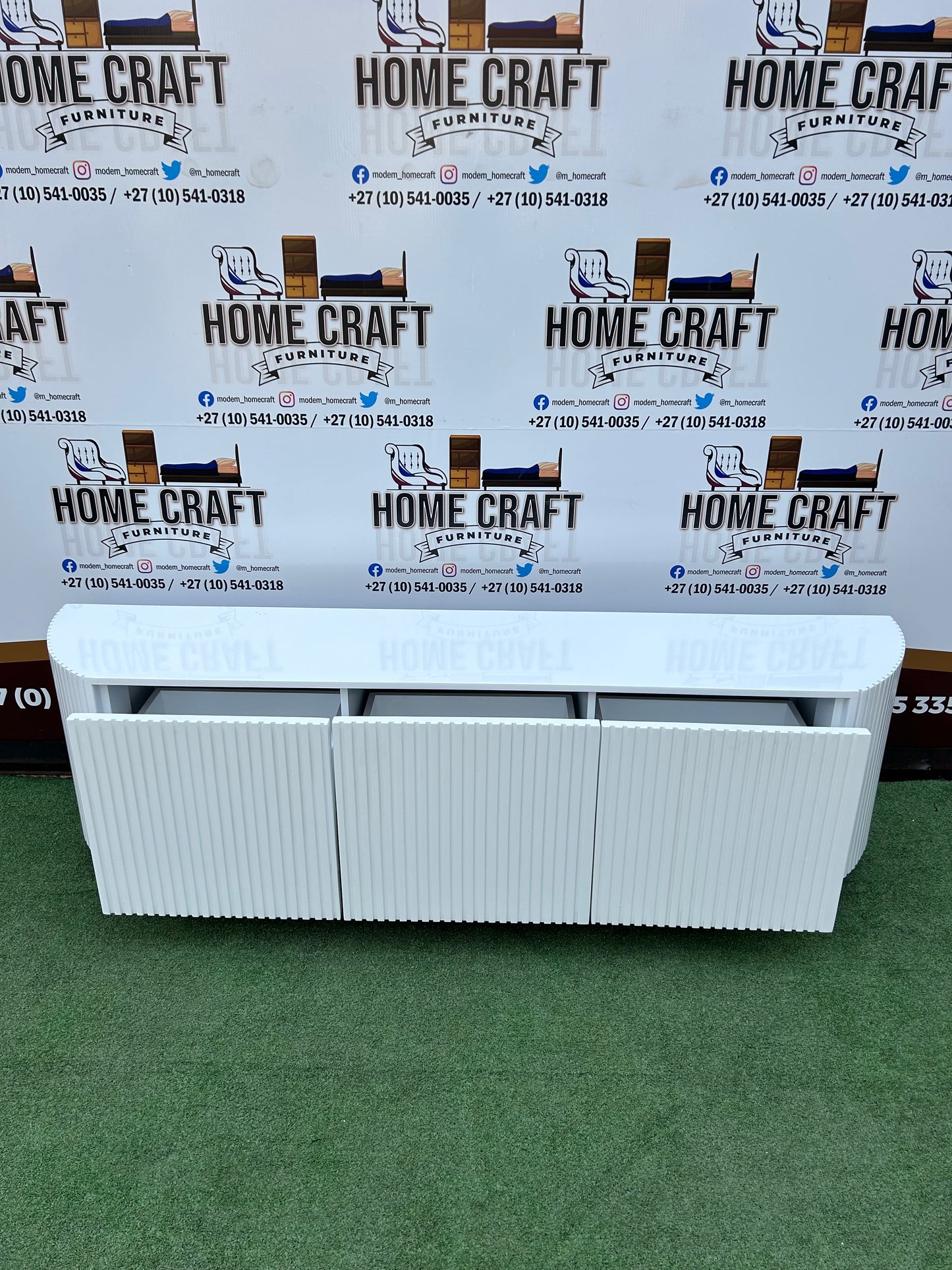 3 Drawer Tv Stand