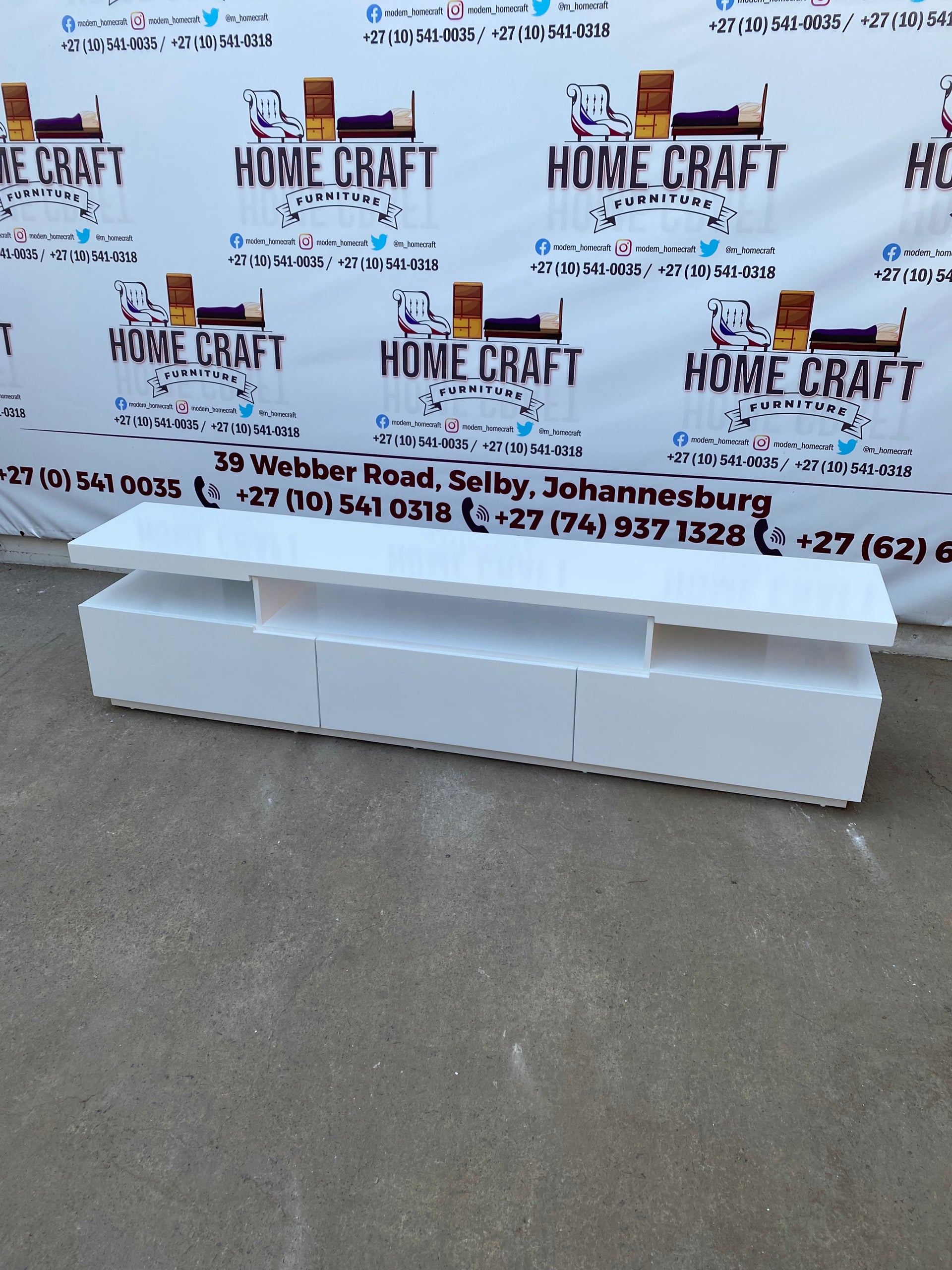 3 Drawer Tv Stand