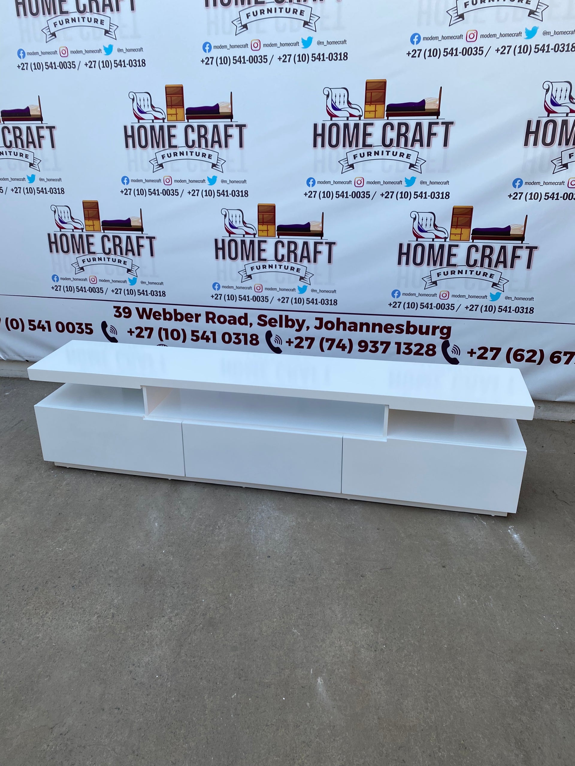 3 Drawer Tv Stand