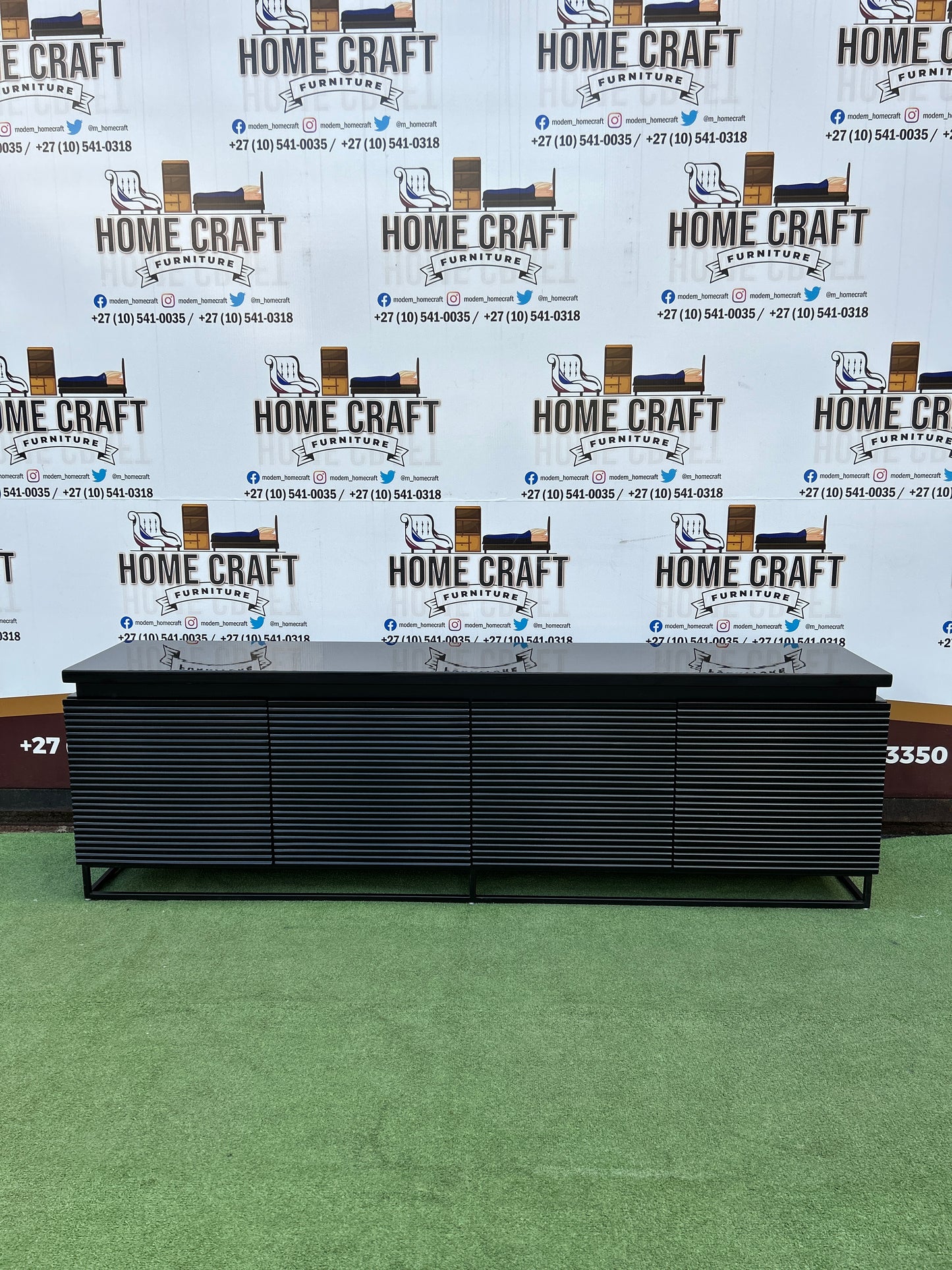 Lucia - 4 Drawer Tv Stand - Horizontal Lines