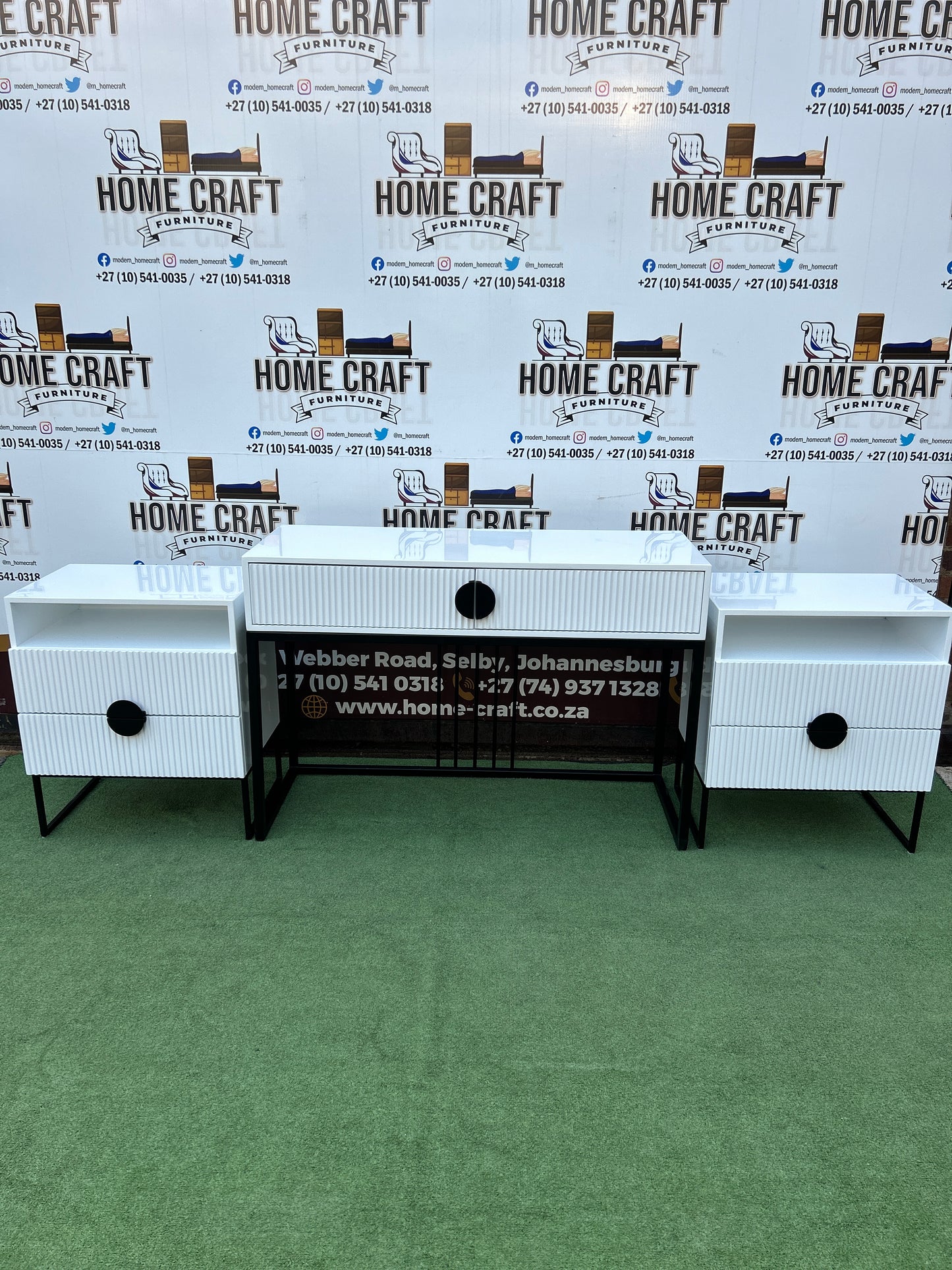 Dresser and Pedestals Combo