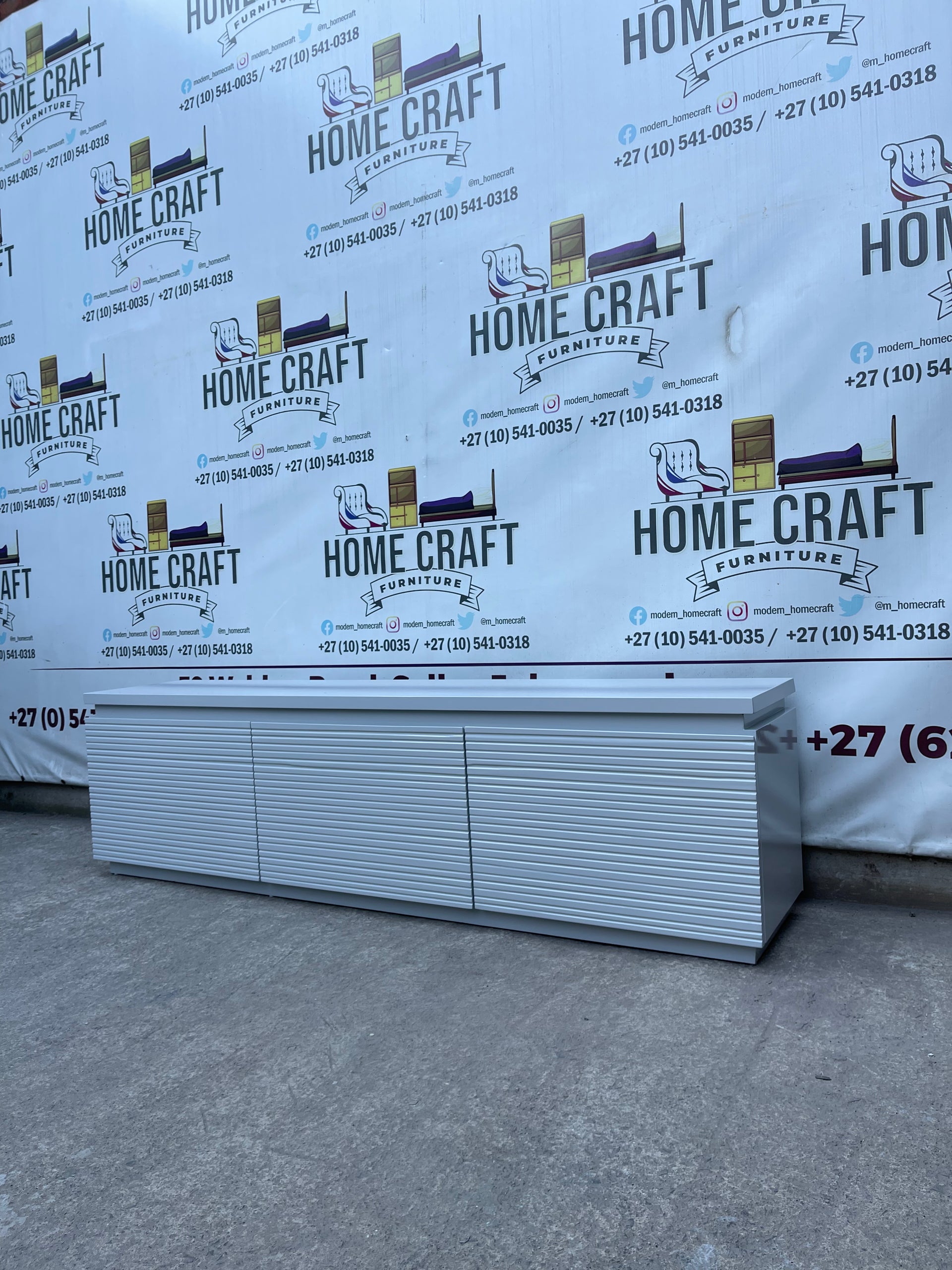 3 Drawer Tv Stand