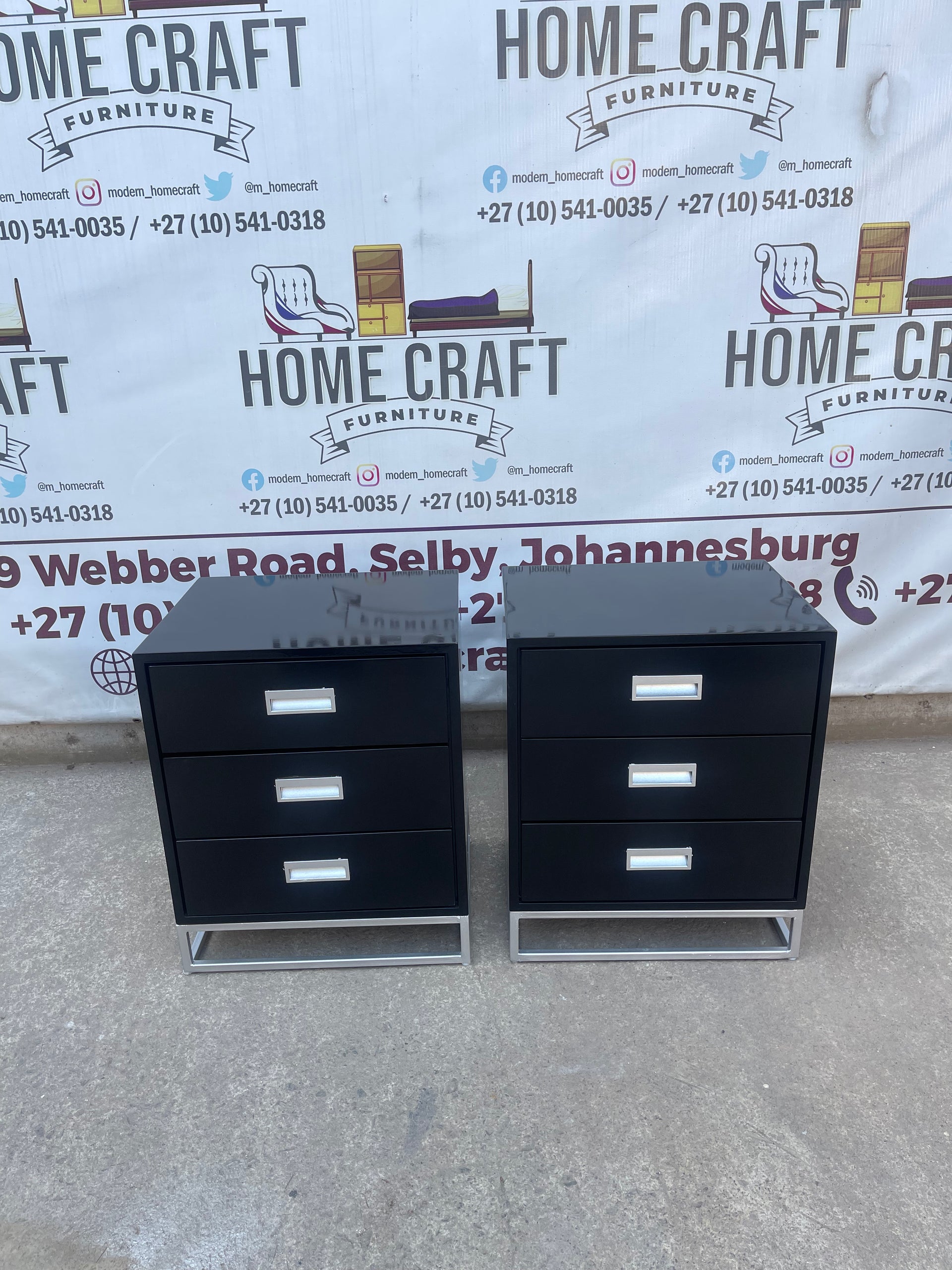 3 Drawer Pedestals With Centre Hole Handles