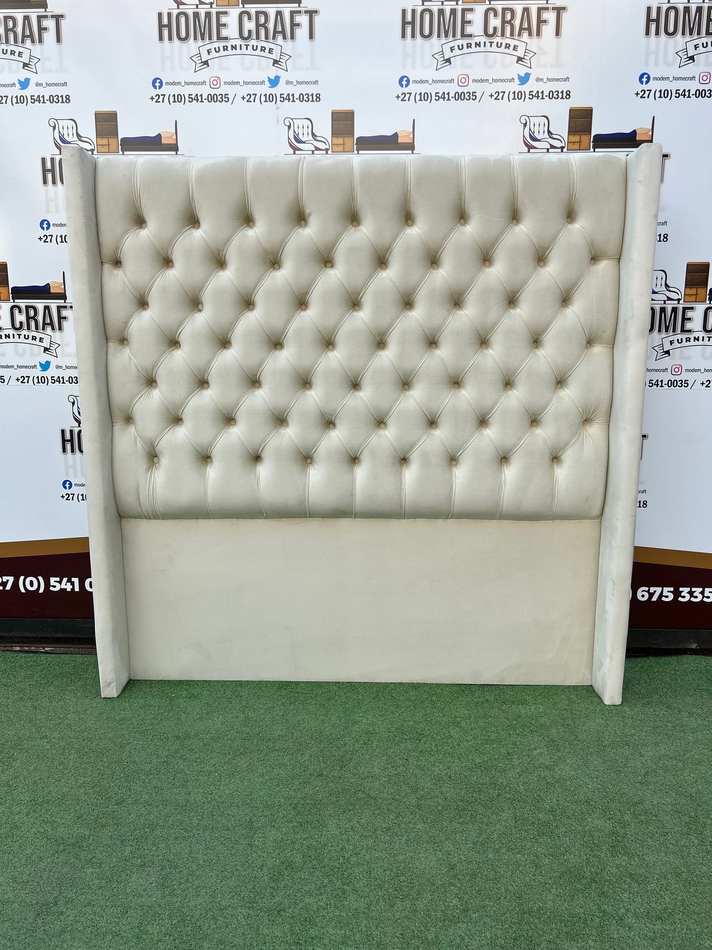 Queen Diamond Headboard With Wings - Cream