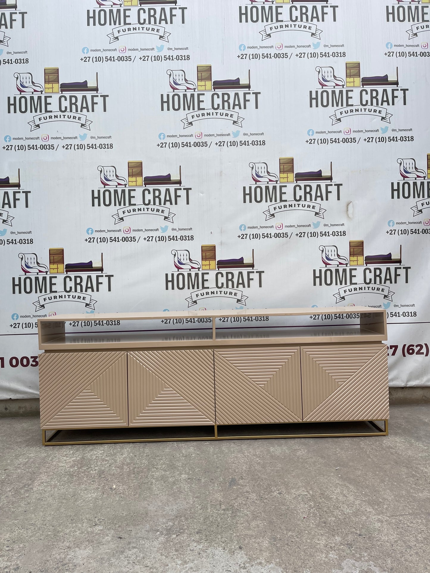 Kele 4 Drawer Tv Stand With Top Spacers