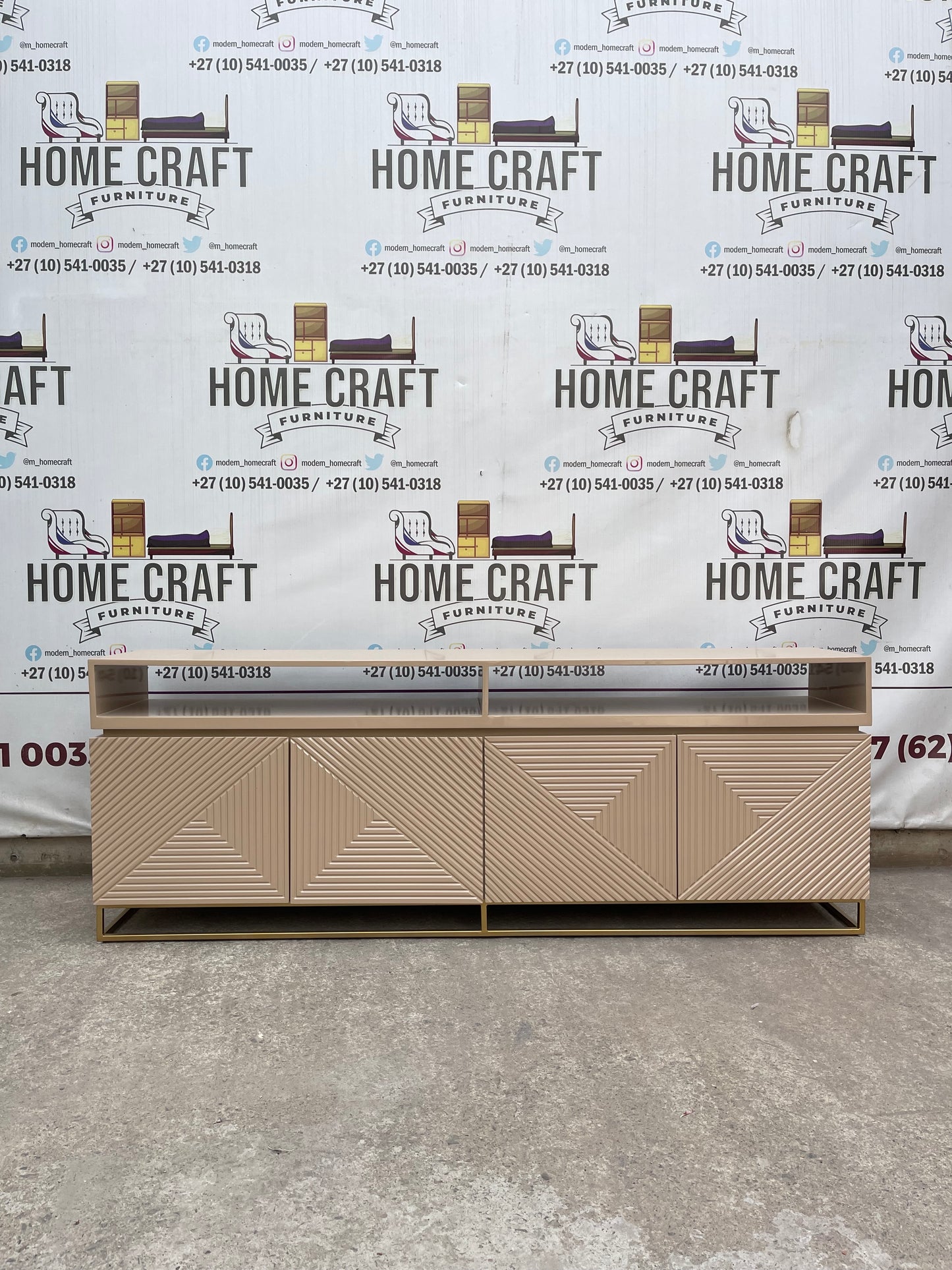 Kele 4 Drawer Tv Stand With Top Spacers