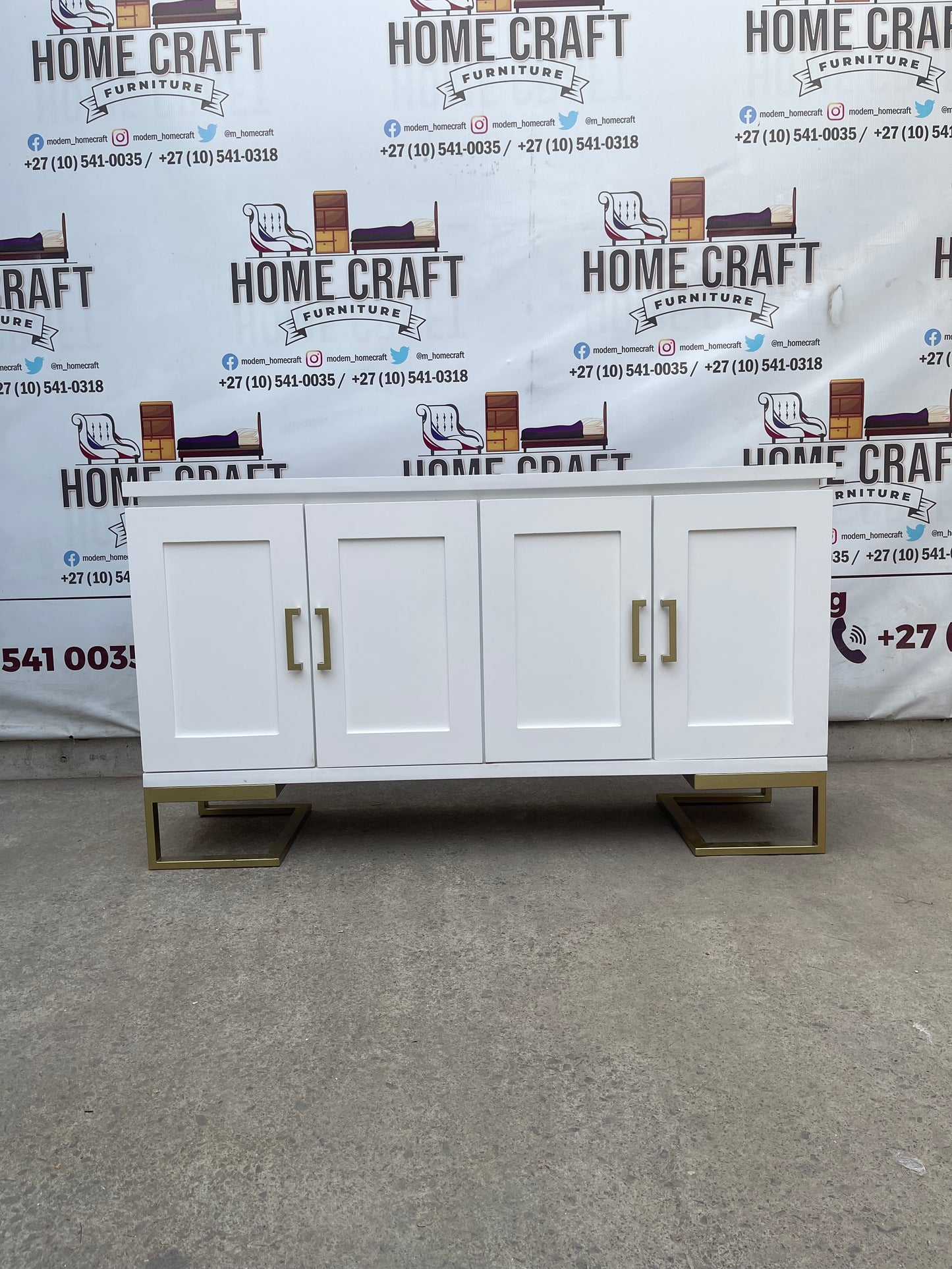 Plush Server (Gold) - 4 Doors With Shelves