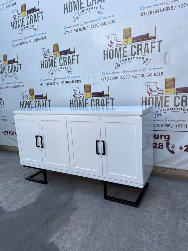 Plush Server (Black) - 4 Doors With Shelves