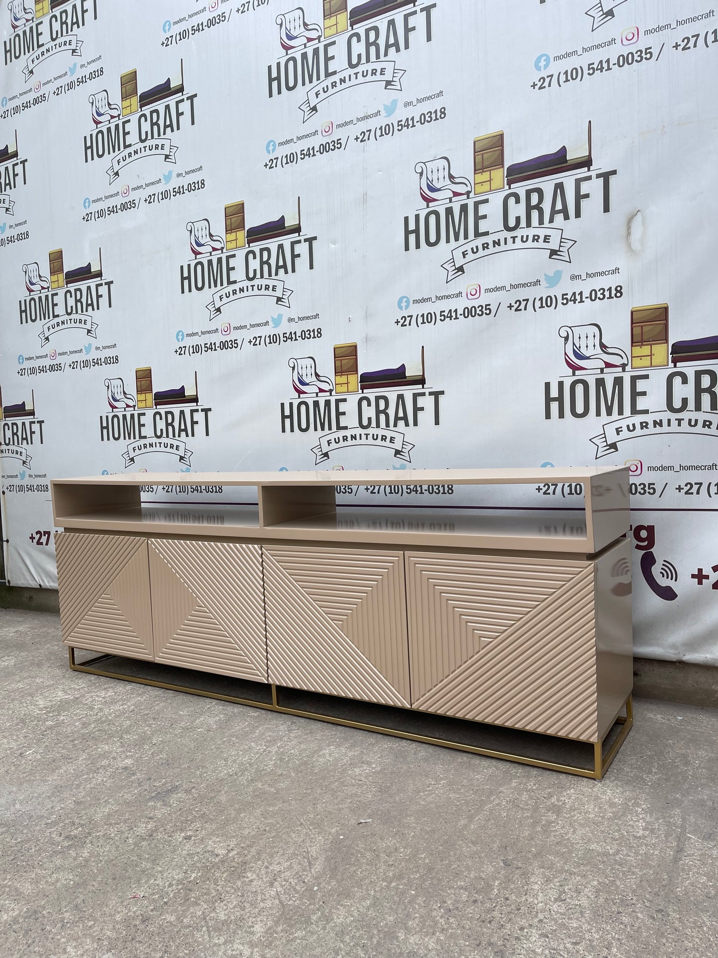 Kele 4 Drawer Tv Stand With Top Spacers