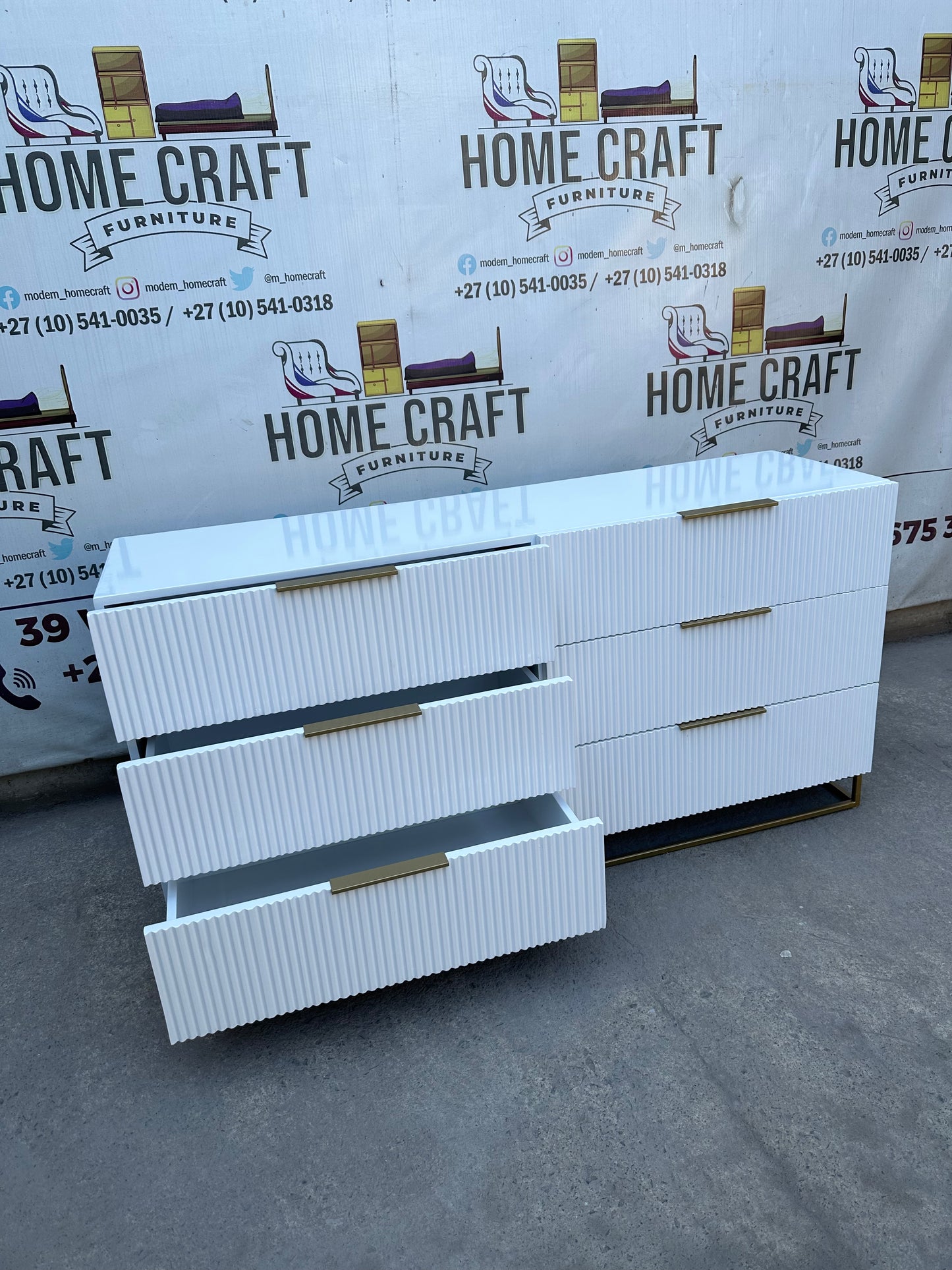 Rowheda - 6 Drawer Chest of Drawers
