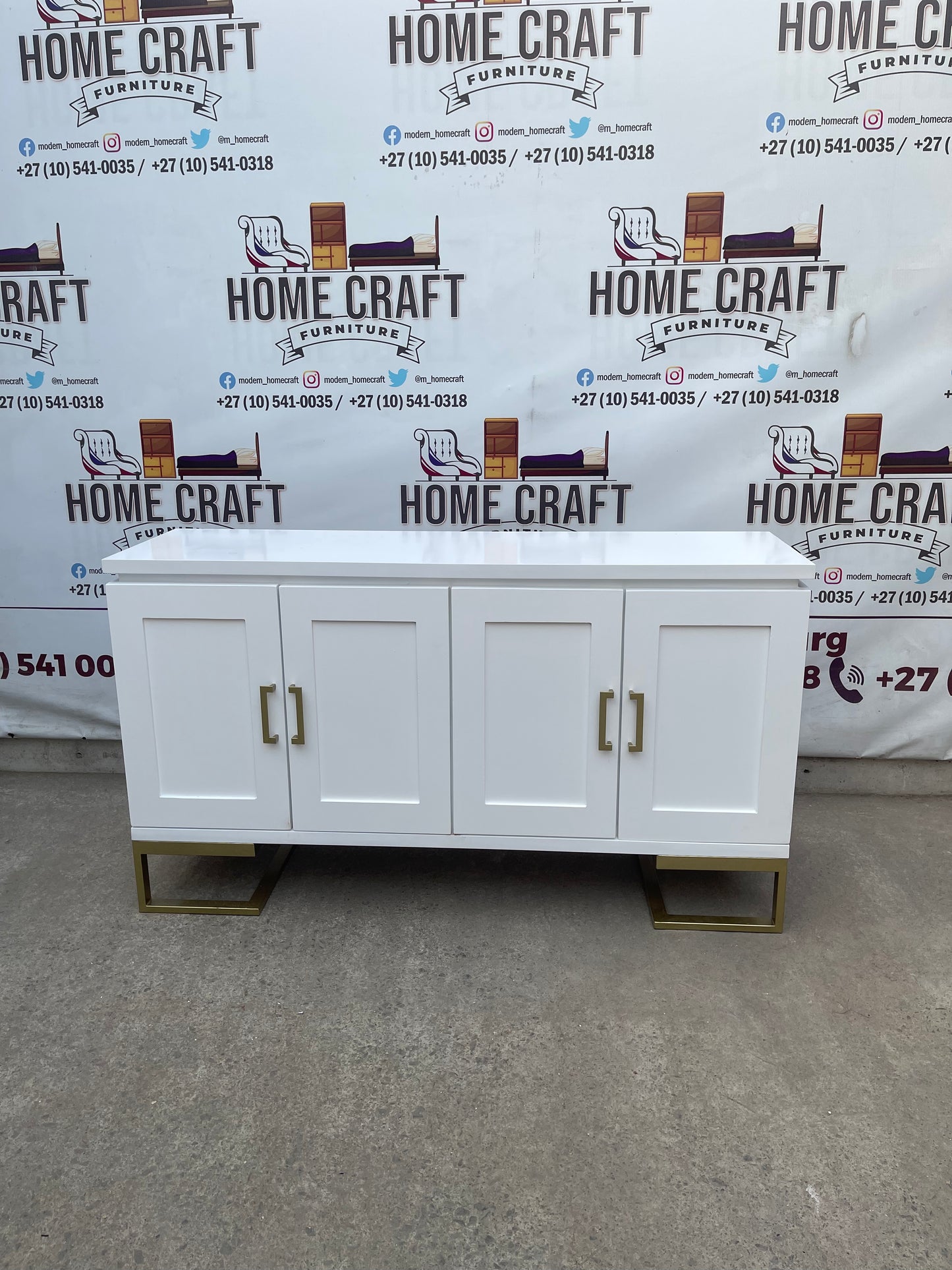 Plush Server (Gold) - 4 Doors With Shelves