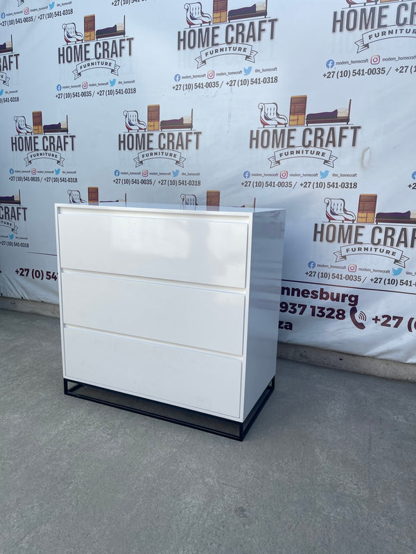 3 Drawer Chest of Drawers