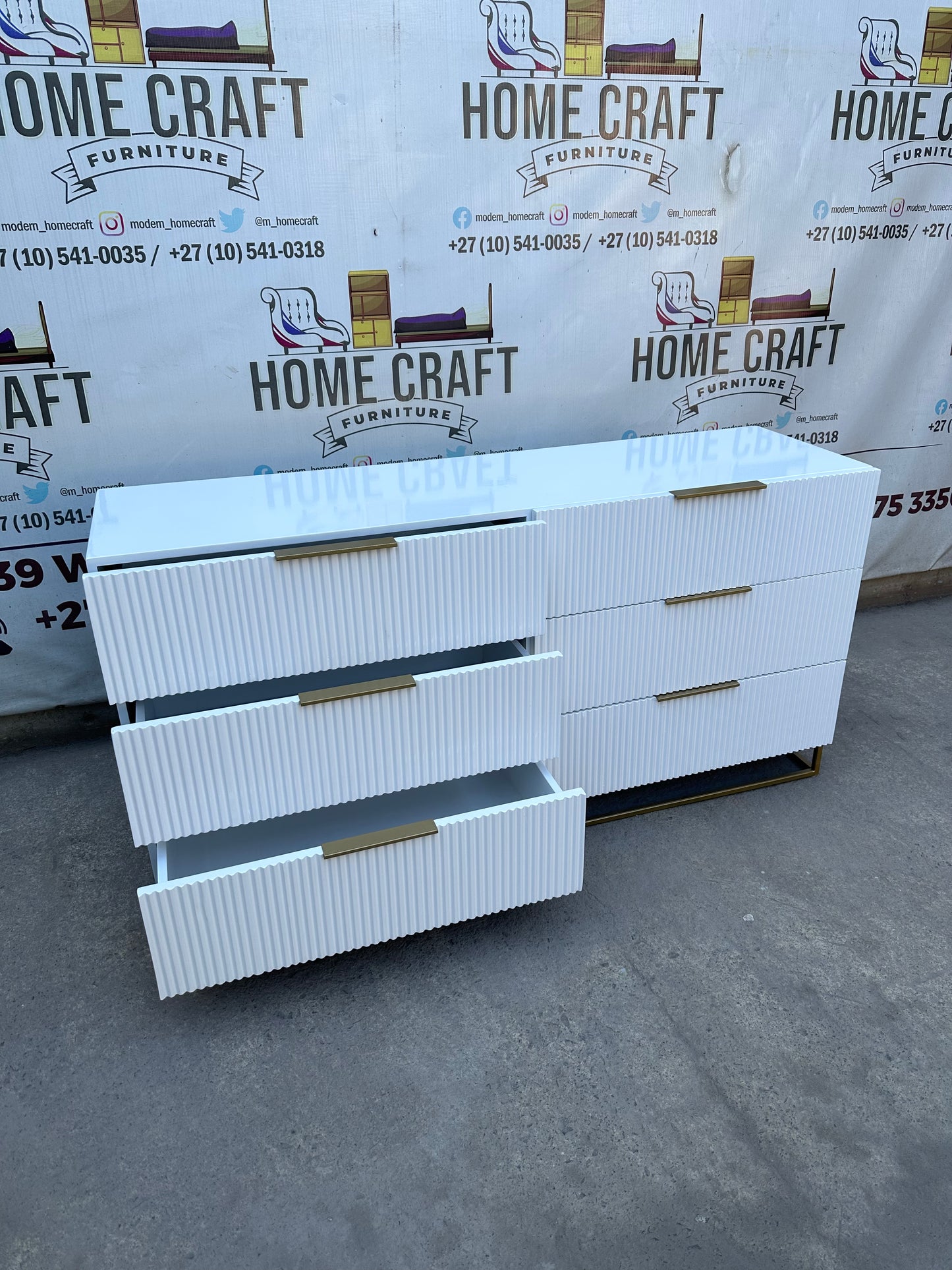 Rowheda - 6 Drawer Chest of Drawers