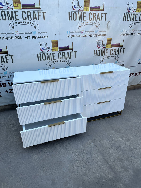 Rowheda - 6 Drawer Chest of Drawers