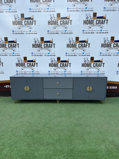 4 Doors & 2 Drawer Tv Stand