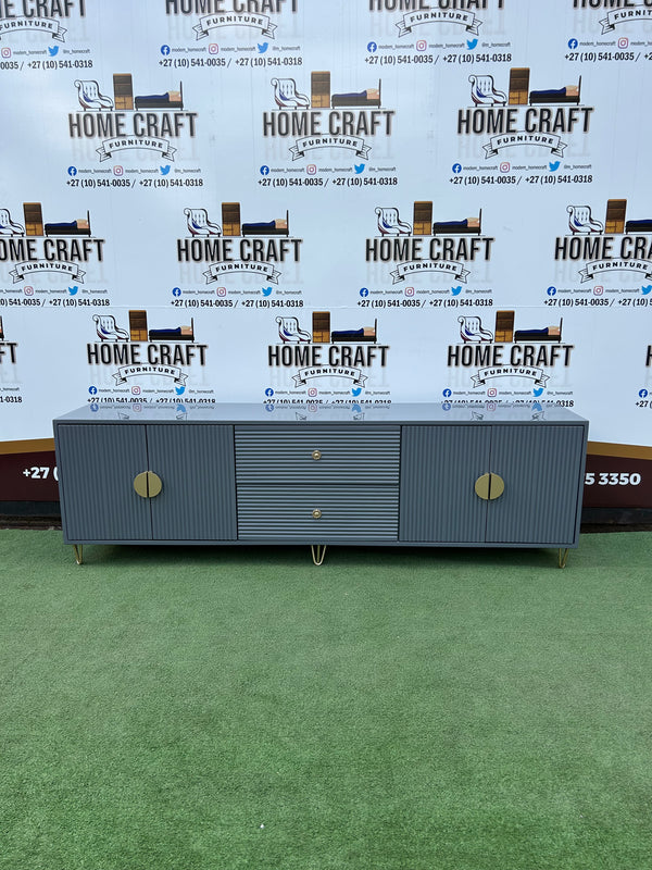 4 Doors & 2 Drawer Tv Stand