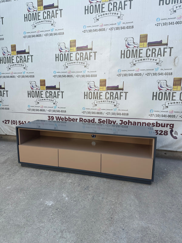 3 Drawer Tv Stand