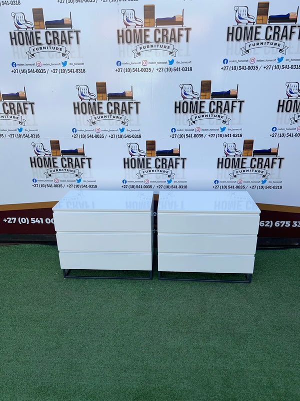 45 * 3 Drawer Pedestals x 2