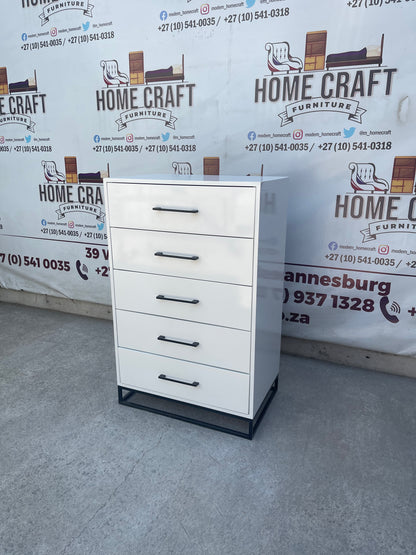 Plush Chest of Drawers ( White & Black )