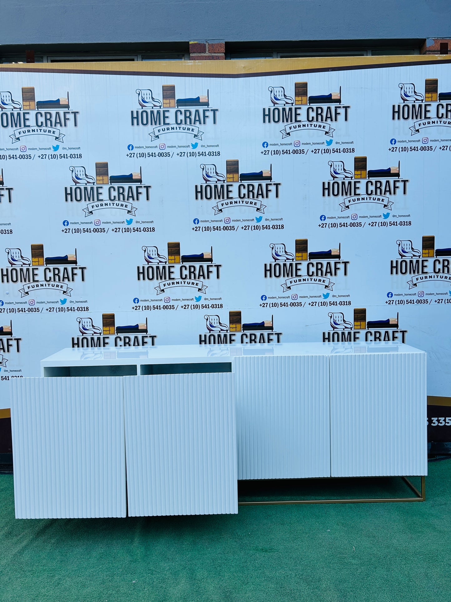 Amukelani - 4 Door Tv Stand