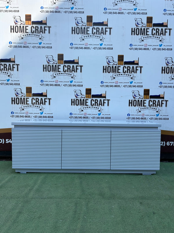 Hazel - 3 Drawer Tv Stand