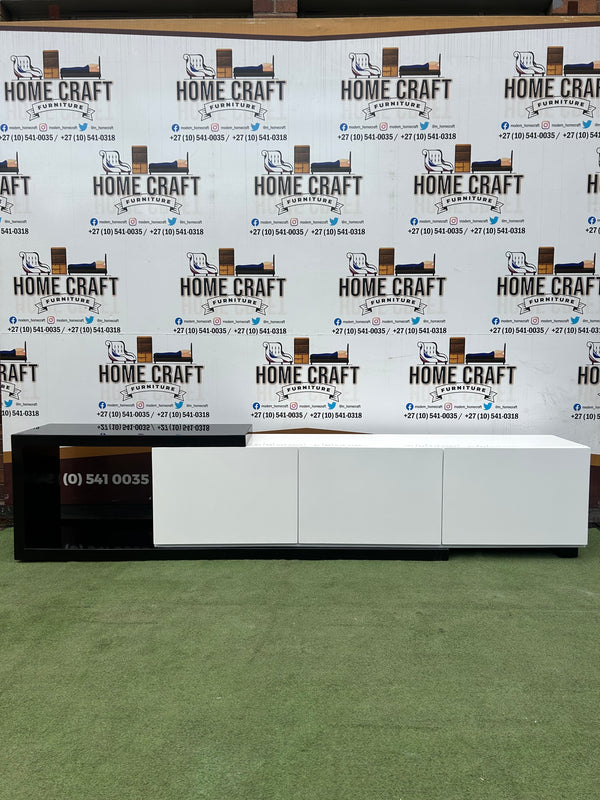 Thulani - 3 Drawer Tv Stand Wood Cover