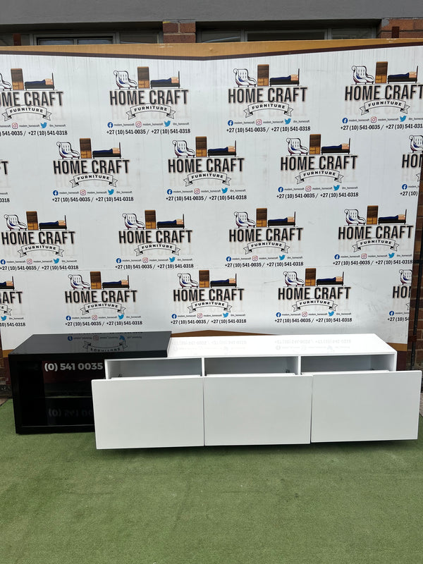 Thulani - 3 Drawer Tv Stand Wood Cover