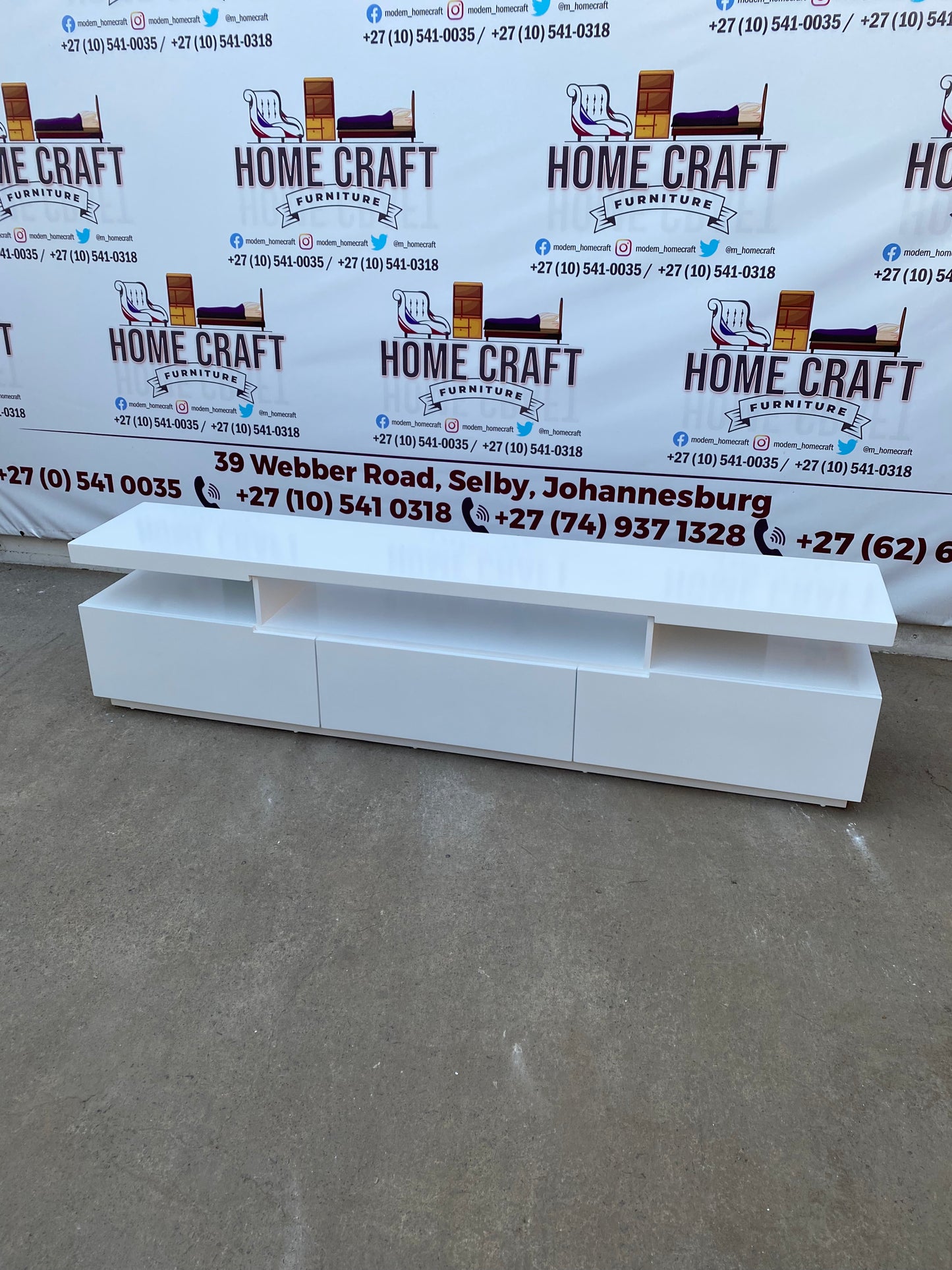 3 Drawer Tv Stand