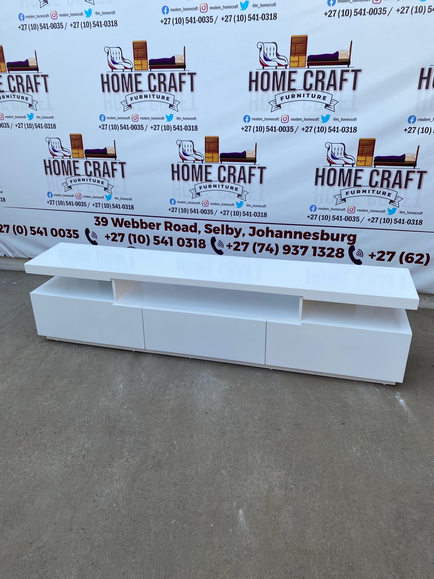 3 Drawer Tv Stand