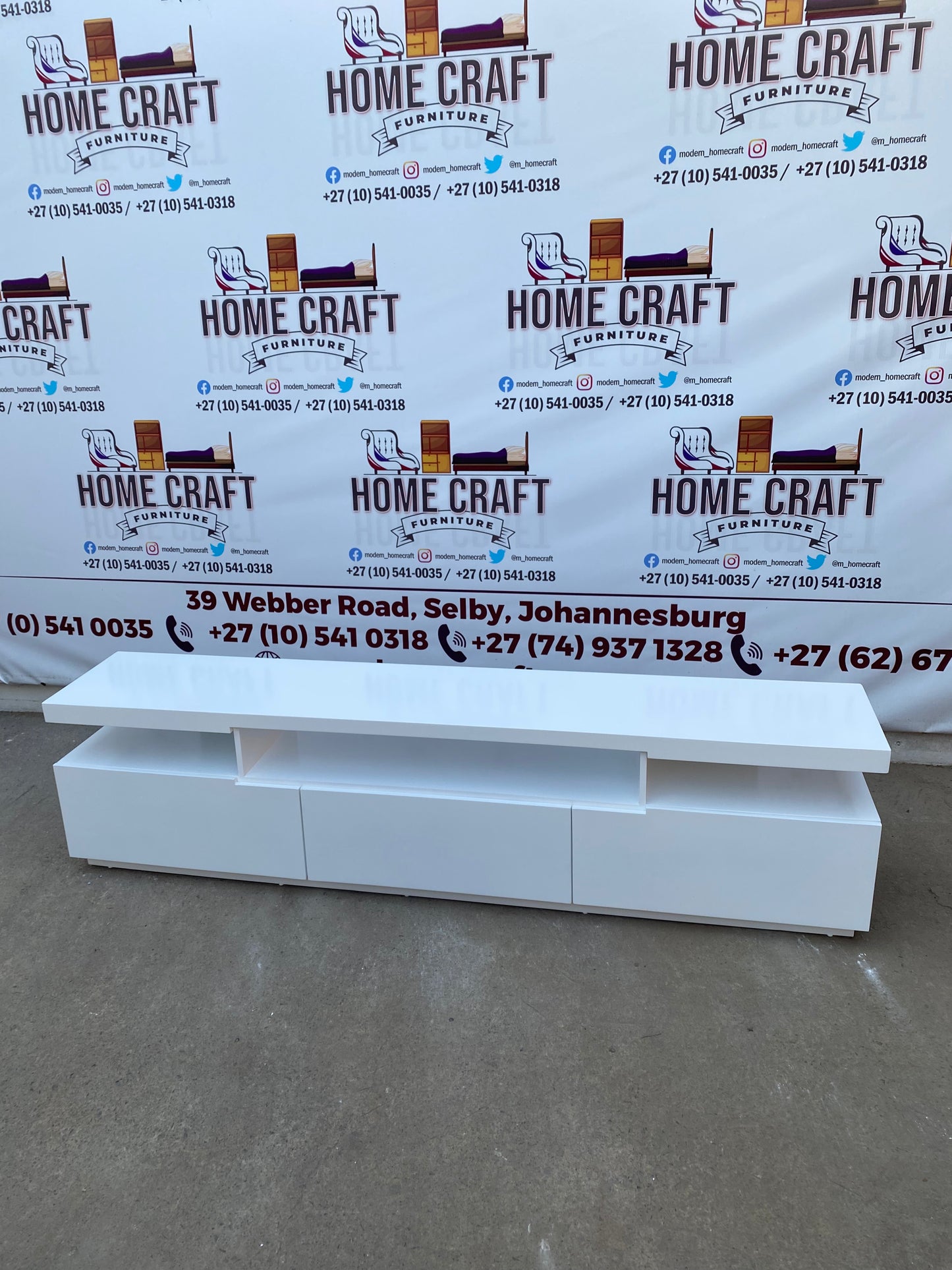 3 Drawer Tv Stand