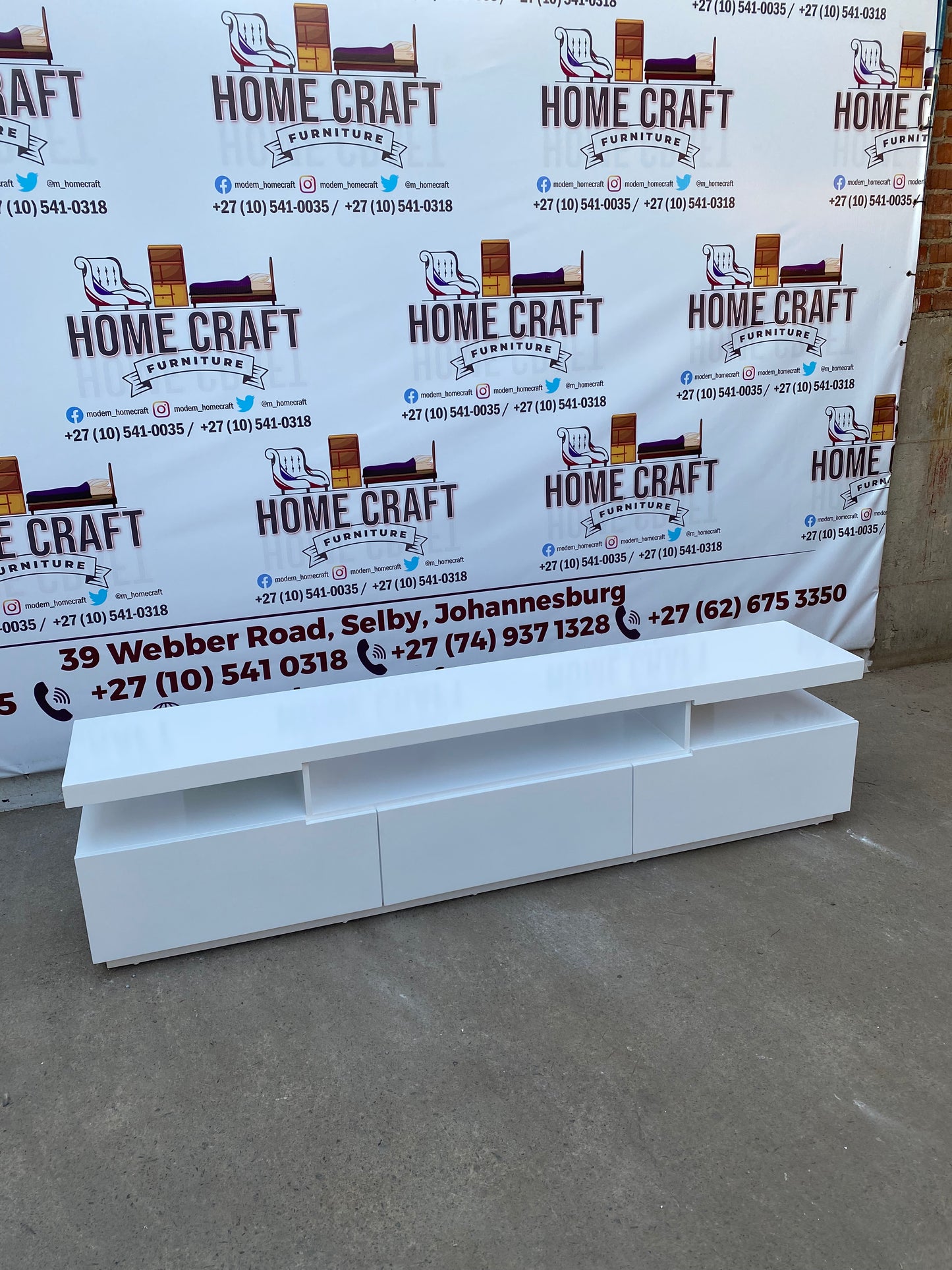 3 Drawer Tv Stand