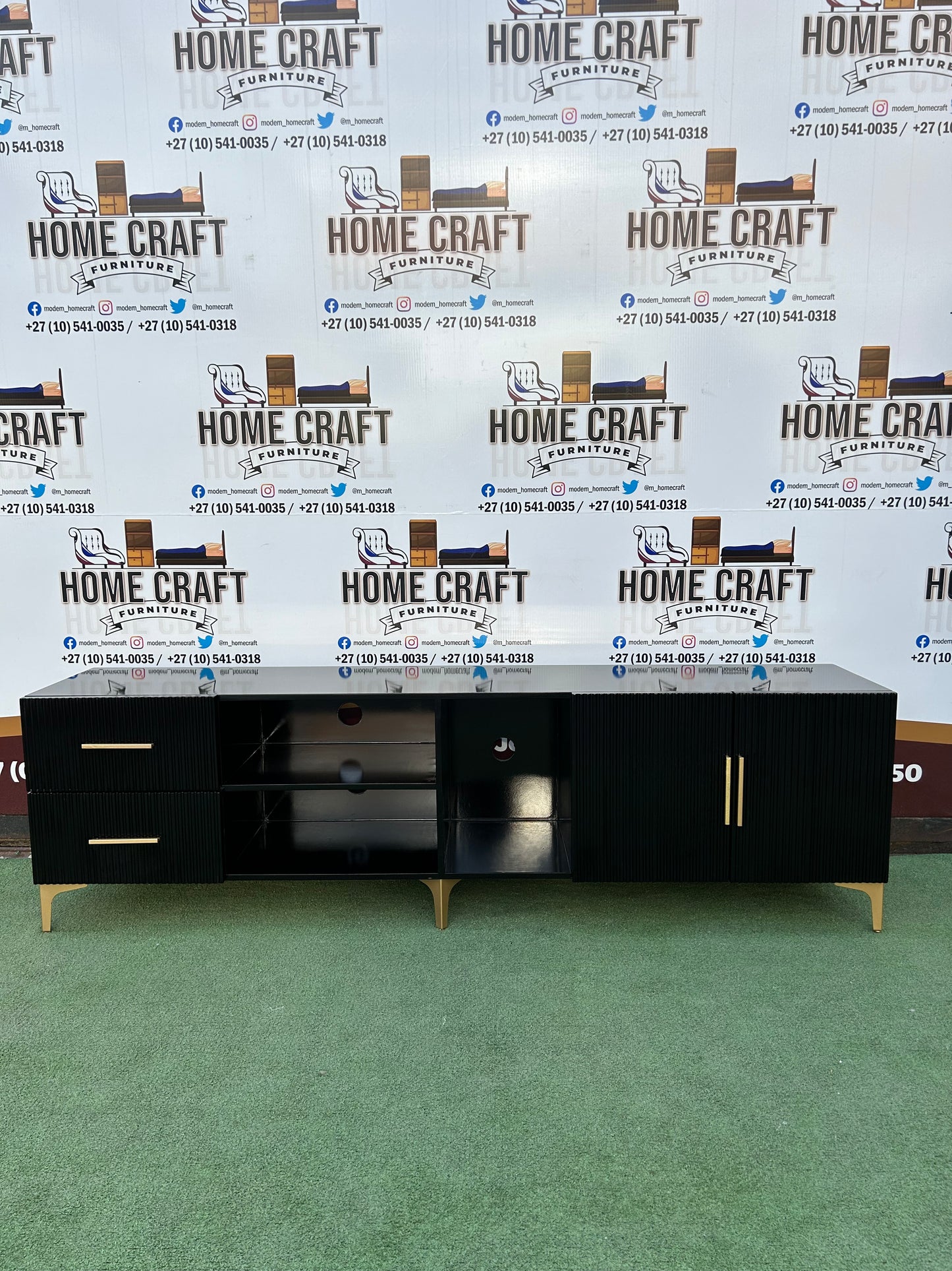 2 Door & 2 Drawer Tv Stand