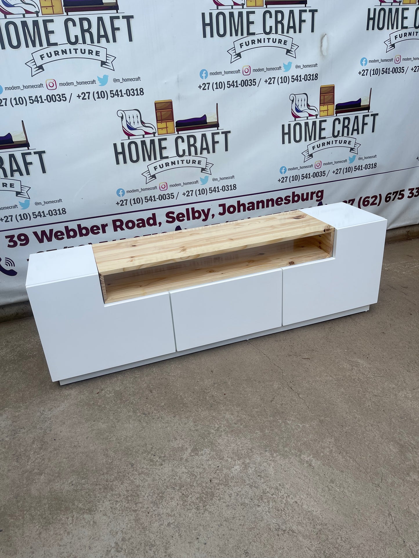3 Drawer Tv Stand