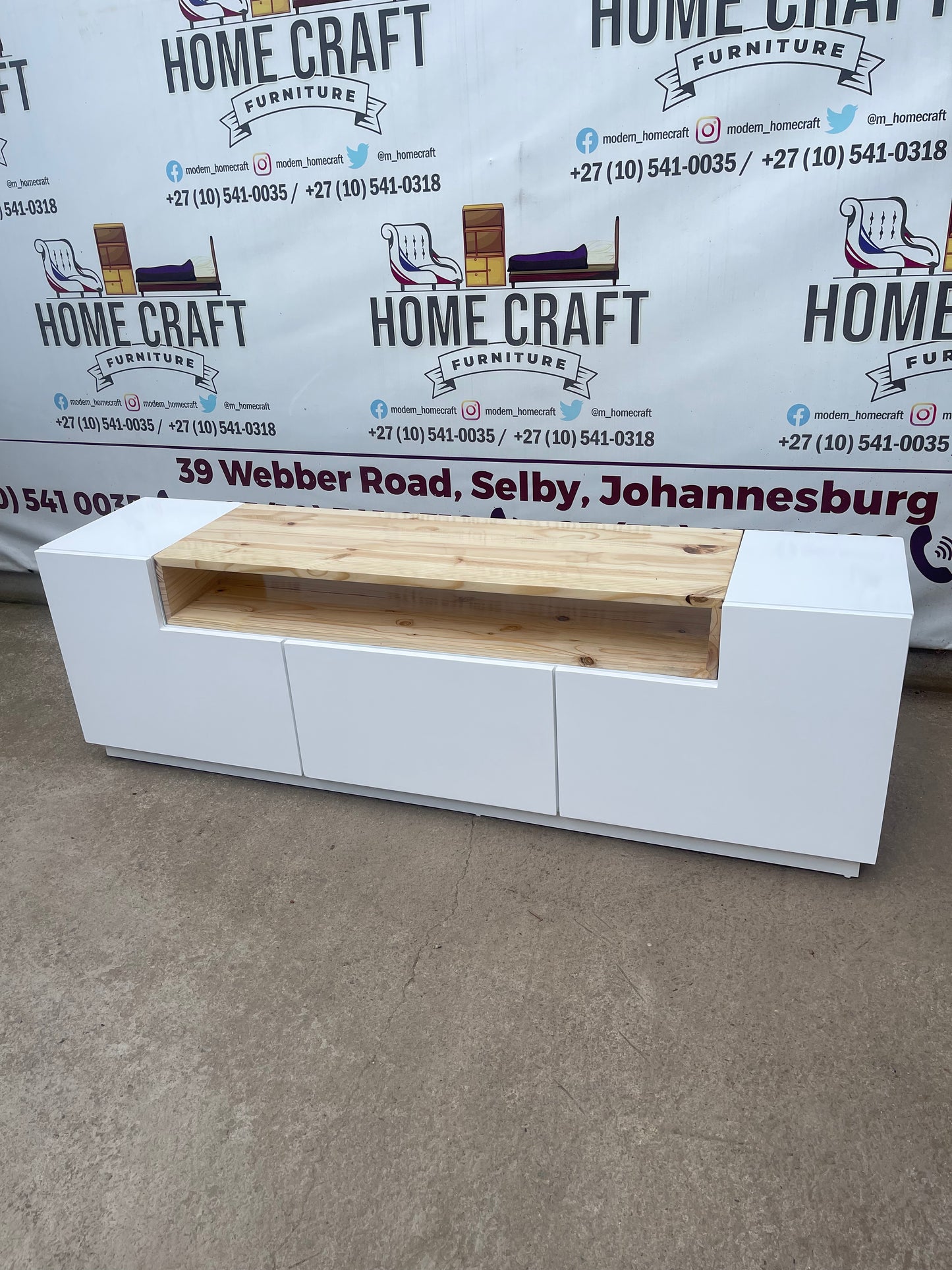 3 Drawer Tv Stand
