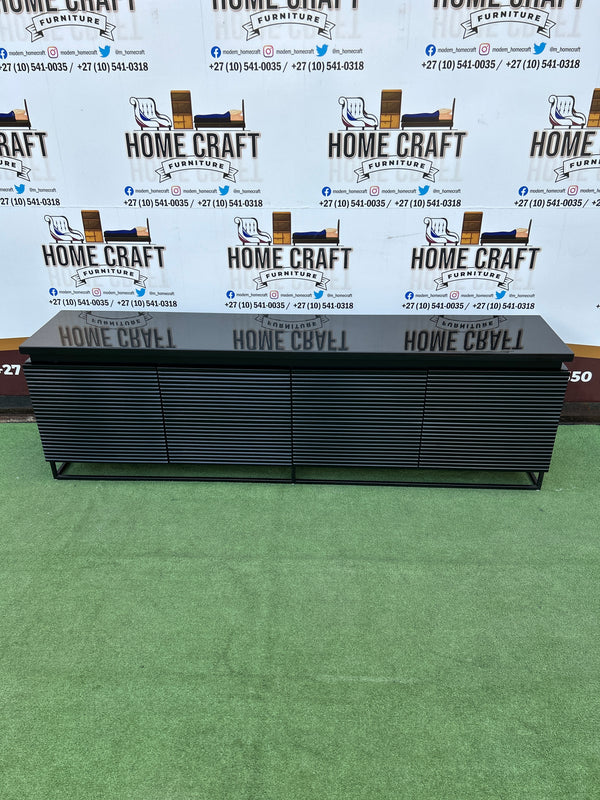 Lucia - 4 Drawer Tv Stand - Horizontal Lines