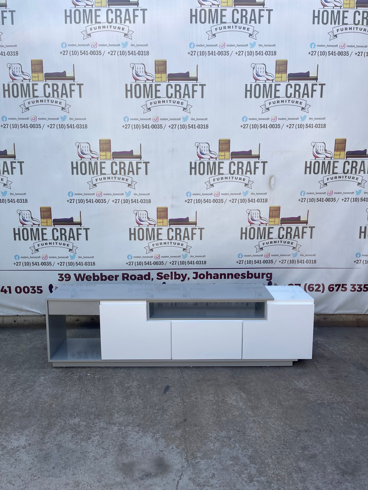 Left Sub Woofer 3 Drawer Tv Stand