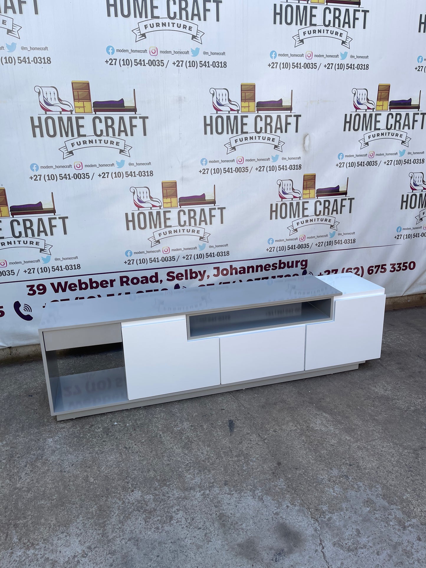 Left Sub Woofer 3 Drawer Tv Stand