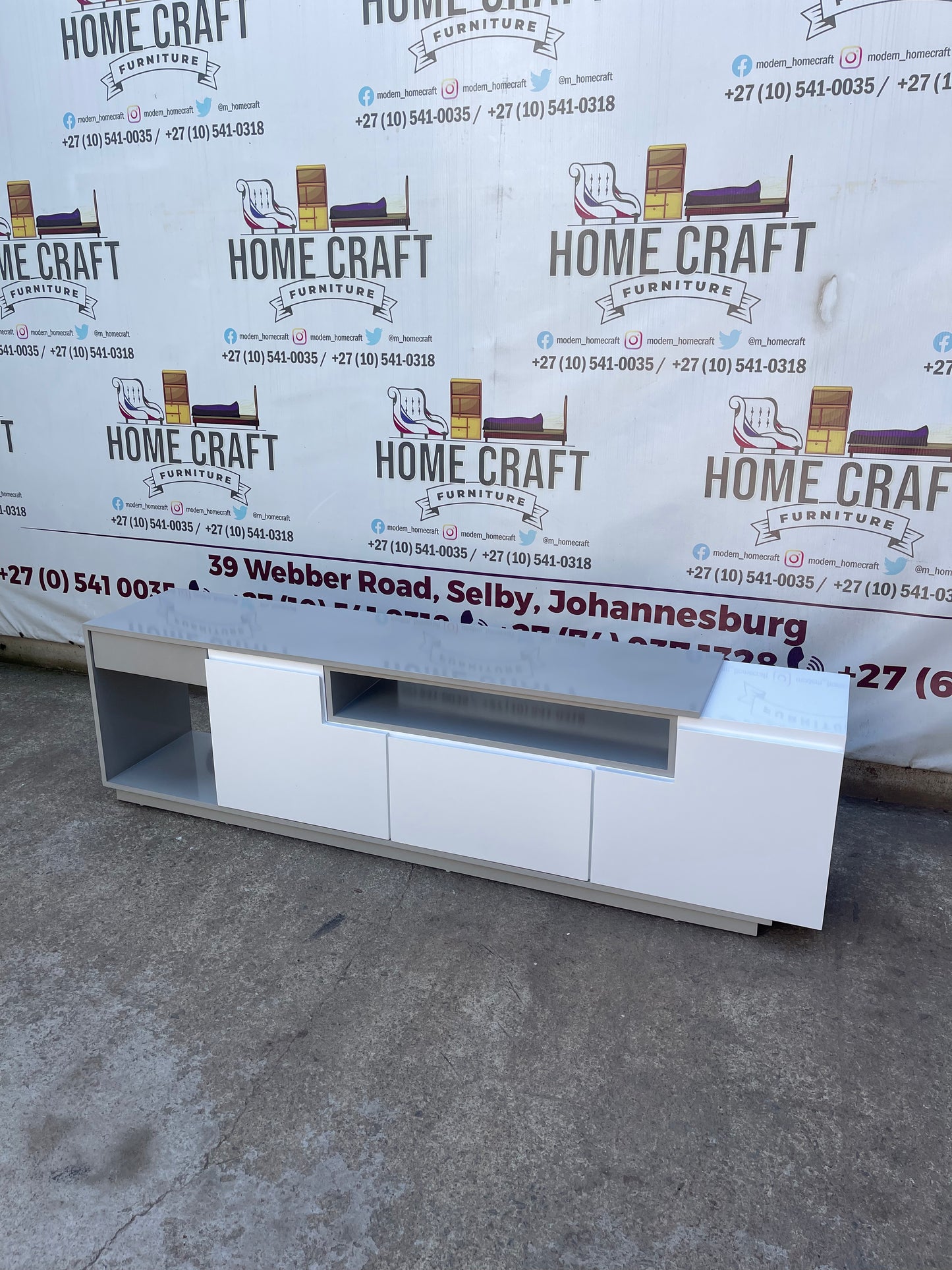 Left Sub Woofer 3 Drawer Tv Stand