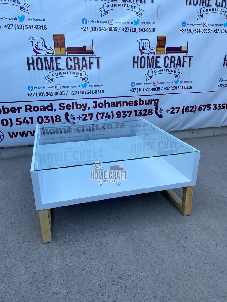 Enhle-1000 | Square Glass Table With Pine Wooden Legs
