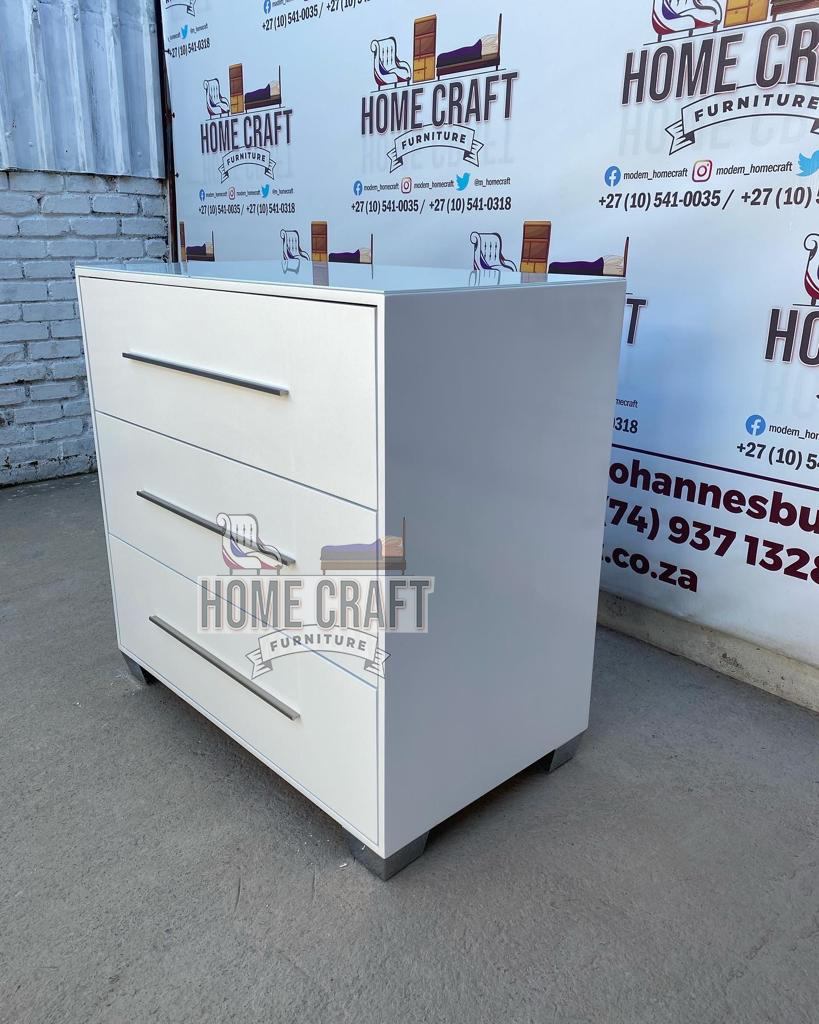 Chest of Drawers With Glass Top