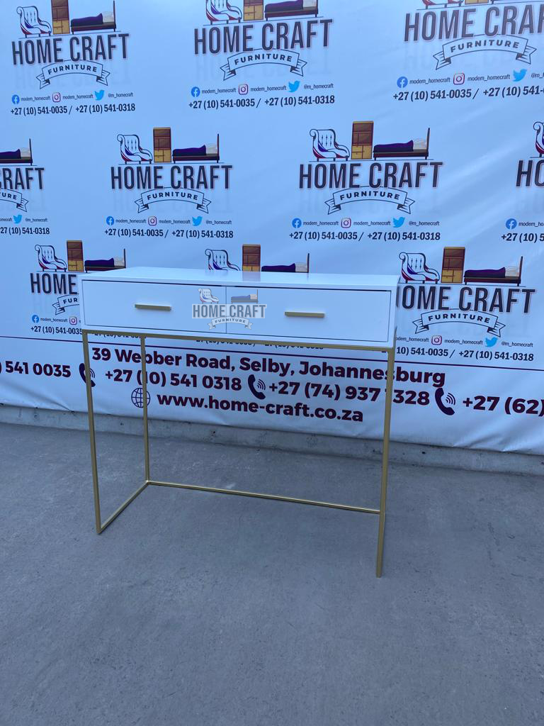 Siya-120 | Plain Dresser