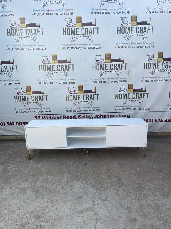 2 Door Tv Stand With Centre Shelf