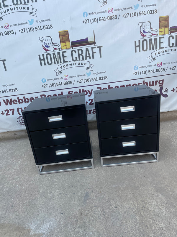 3 Drawer Pedestals With Centre Hole Handles