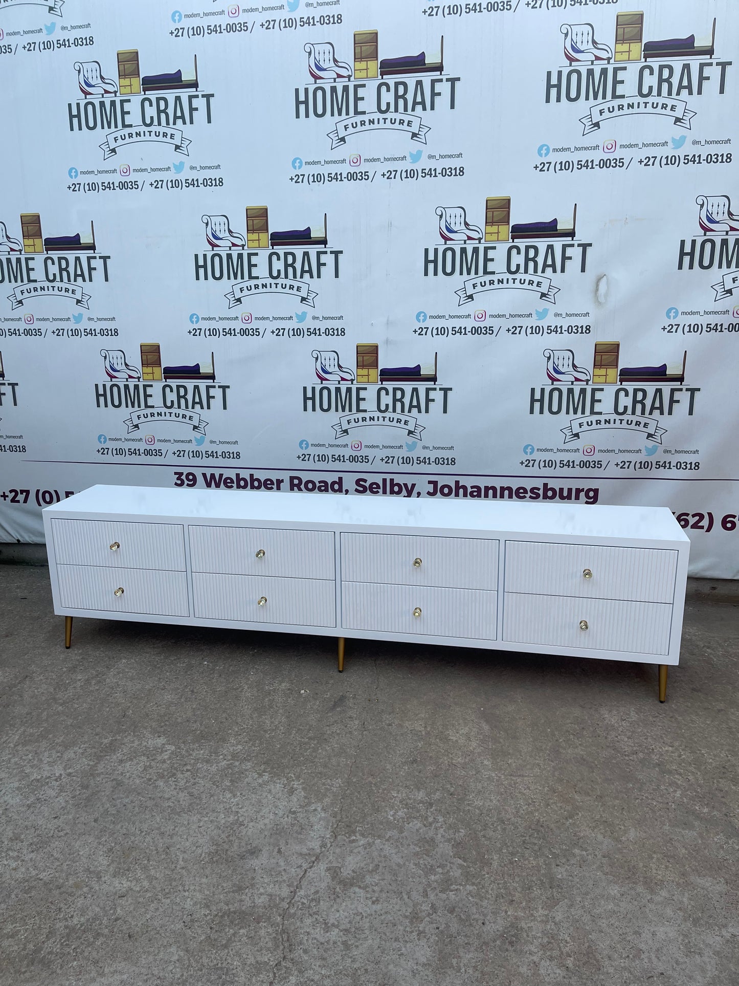 8 Drawer Tv Stand (With Lines Design)