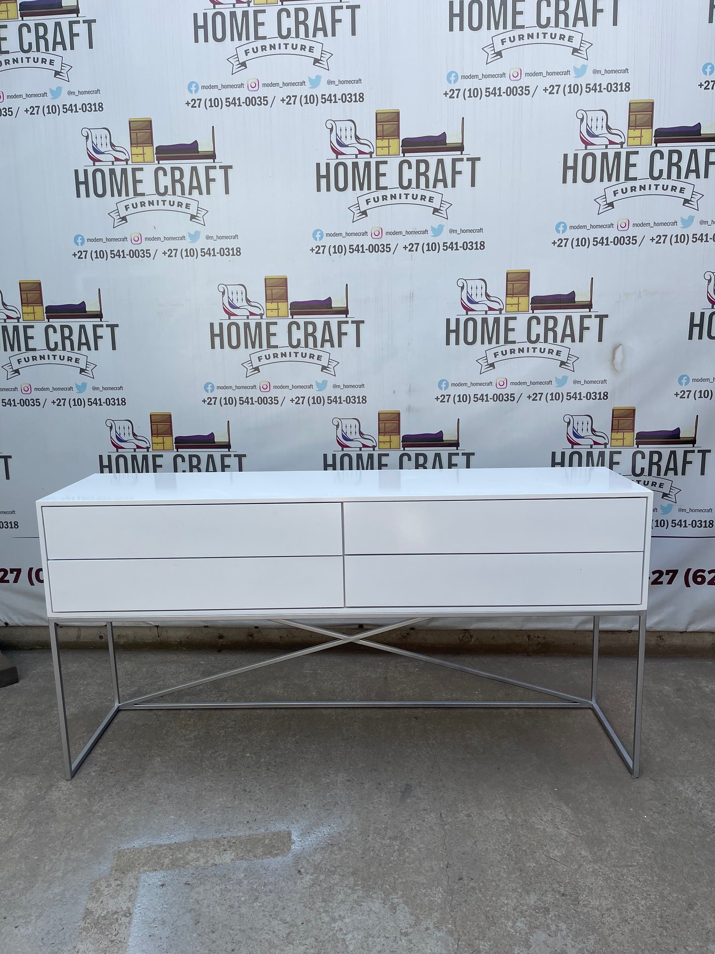 Kedi Sideboard Table