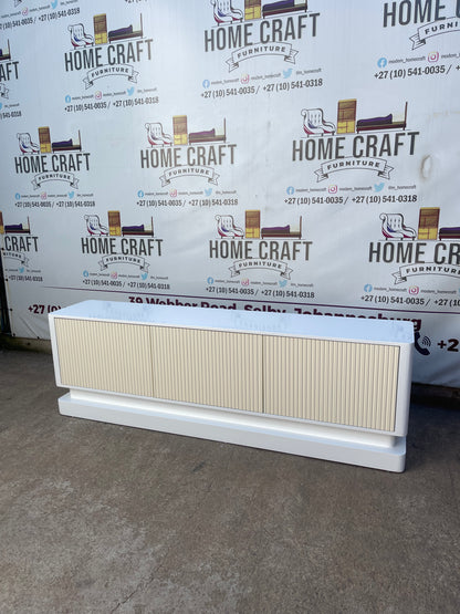 3 Drawer Tv Stand (With Lines)